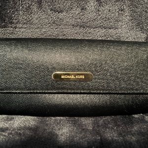Michael Kors Saffiano Wallet